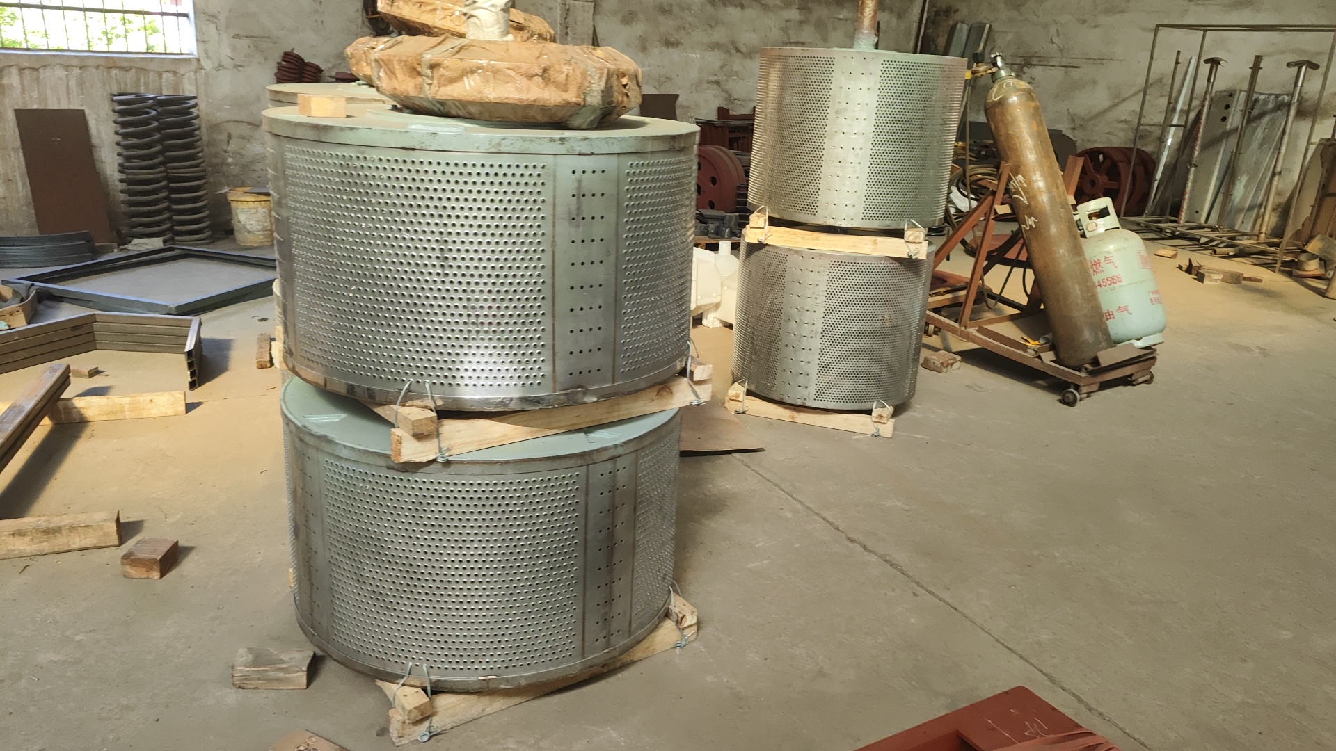 
工業(yè)洗衣機(jī)源頭工廠憑什么服務(wù)百家名企？珠江洗滌用實(shí)力說(shuō)話
