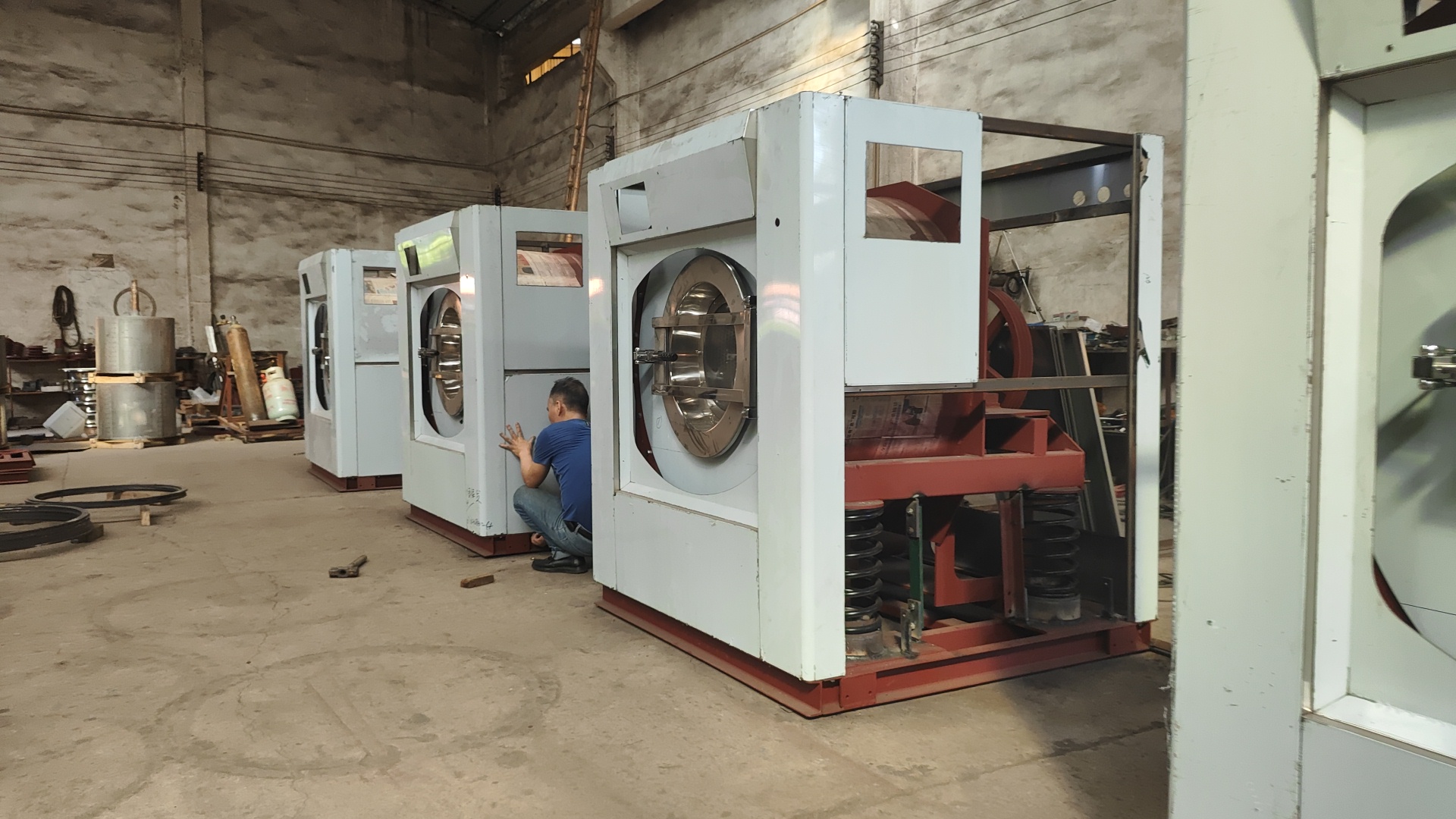 
快捷酒店如何選工業滾筒洗衣機？看珠江洗滌如何服務知名品牌獲青睞
